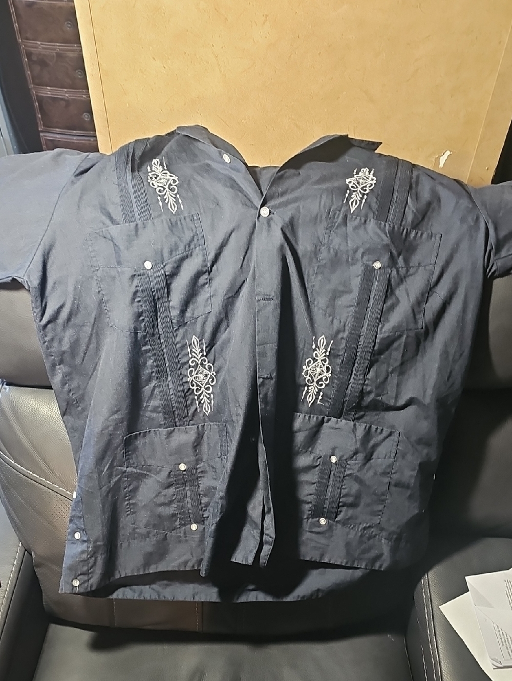 Men's Casual Embroidered Short-Sleeve Button-Down Shirt - Black